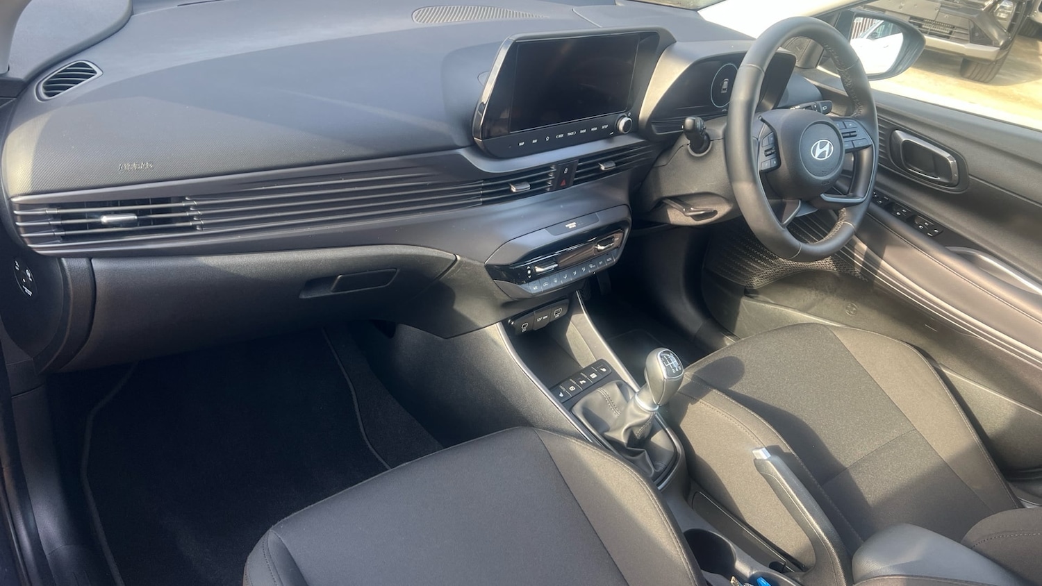 Used Hyundai i20 2025 for sale - 77736019: Photo 2