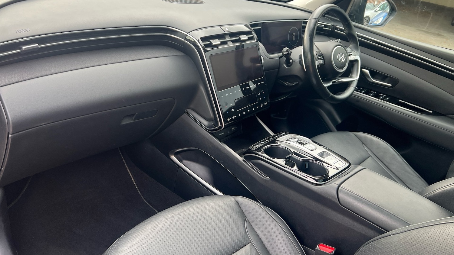 Used Hyundai TUCSON 2021 for sale - 76848811: Photo 2