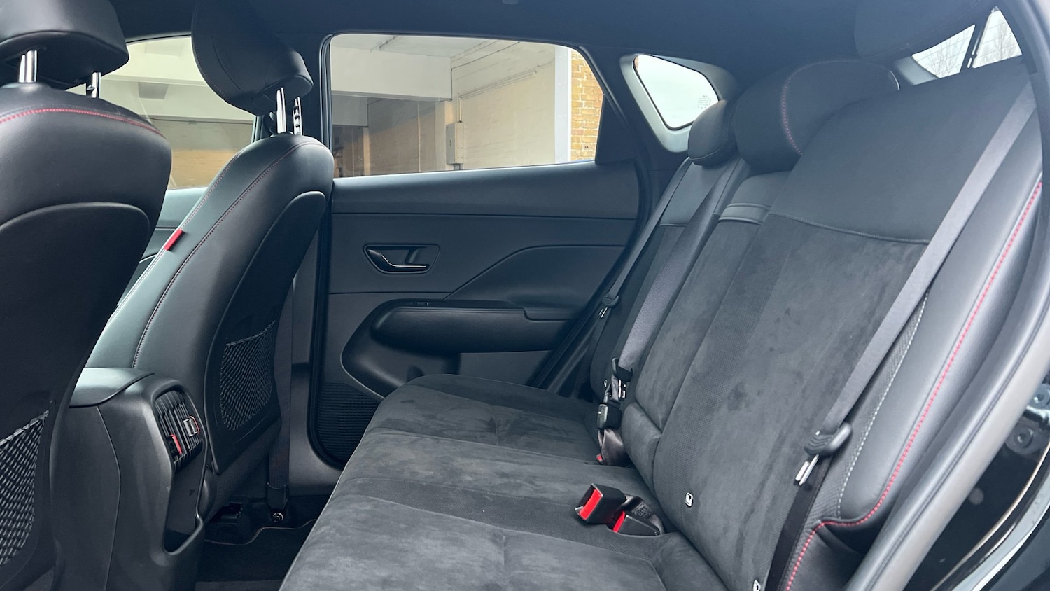 Used Hyundai KONA 2025 for sale - 76703338: Photo 9