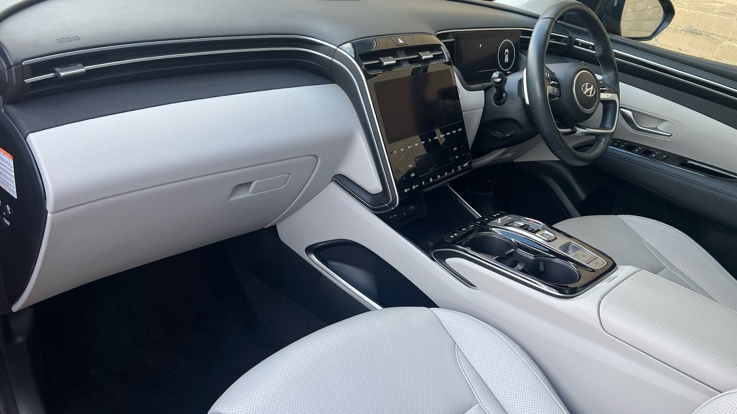 Used Hyundai TUCSON 2023 for sale - 77303867: Photo 2