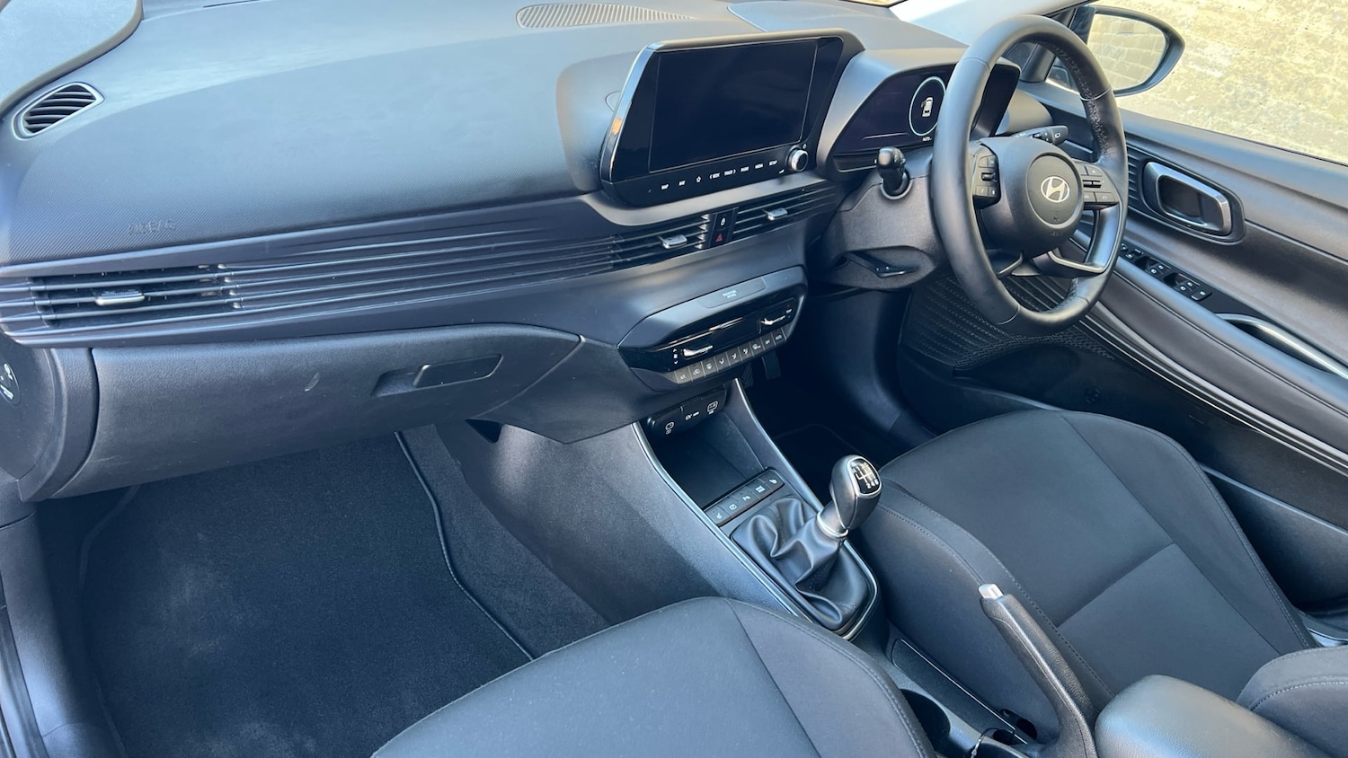 Used Hyundai i20 2024 for sale - 78084829: Photo 2