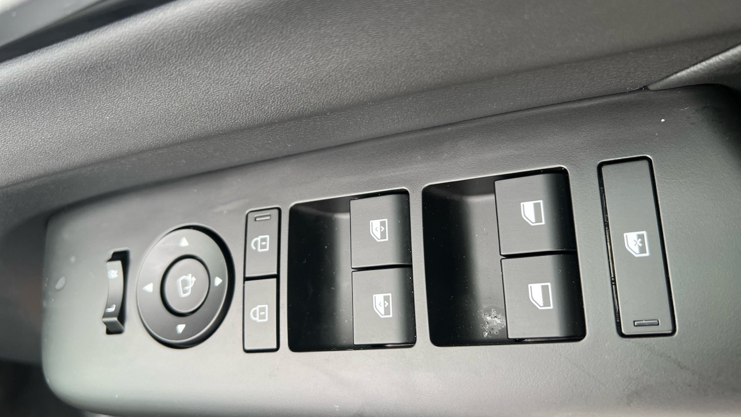 Used Hyundai KONA 2025 for sale - 76864184: Photo 21