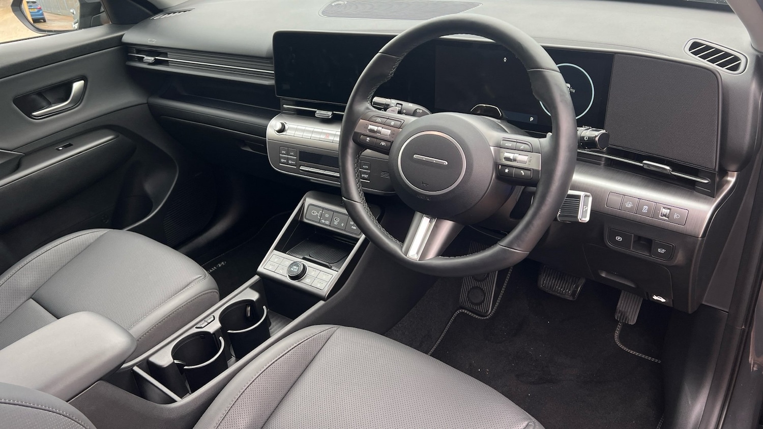 Used Hyundai KONA 2025 for sale - 76864184: Photo 6