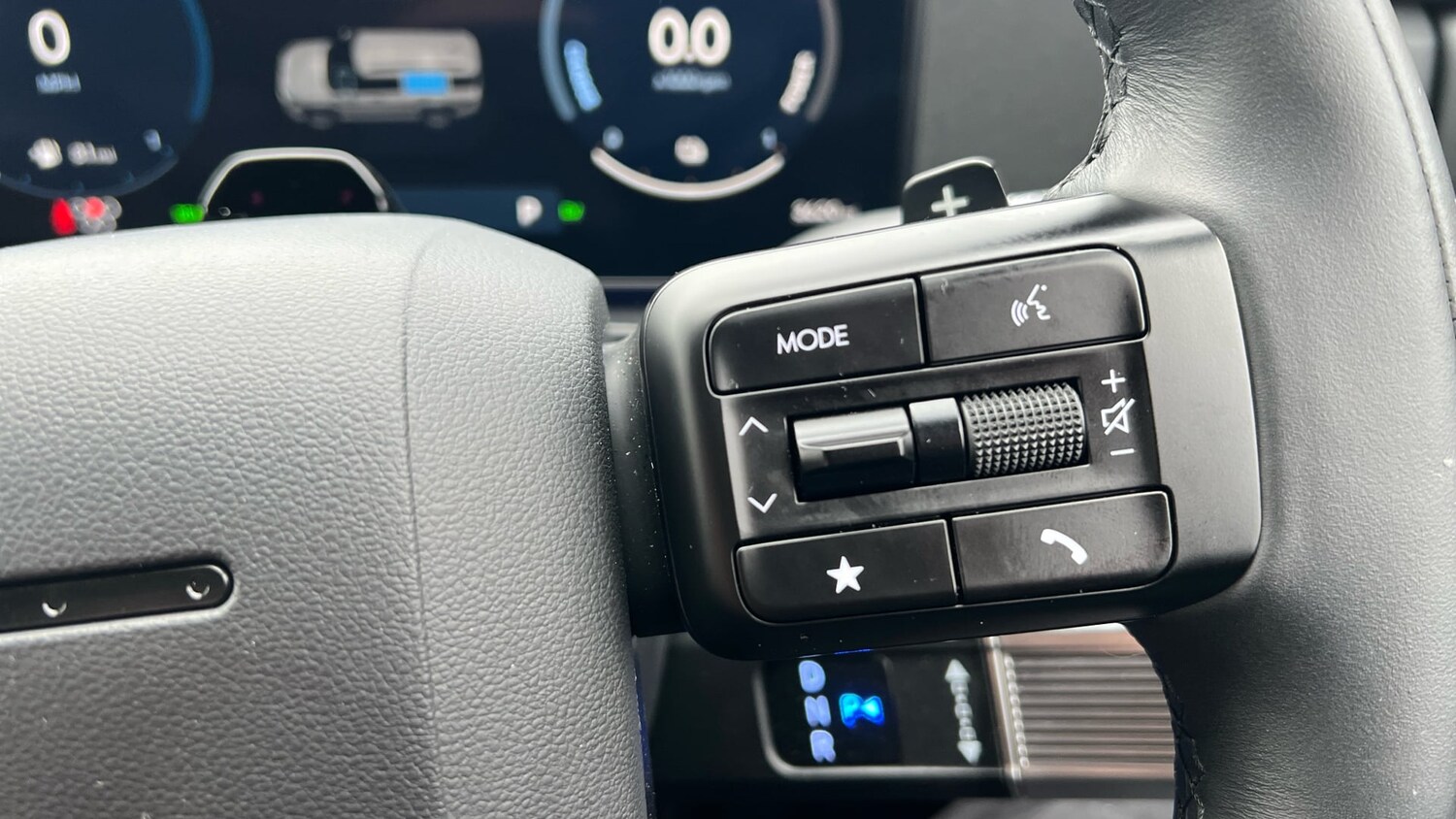 Used Hyundai Santa Fe 2025 for sale - 76911351: Photo 16