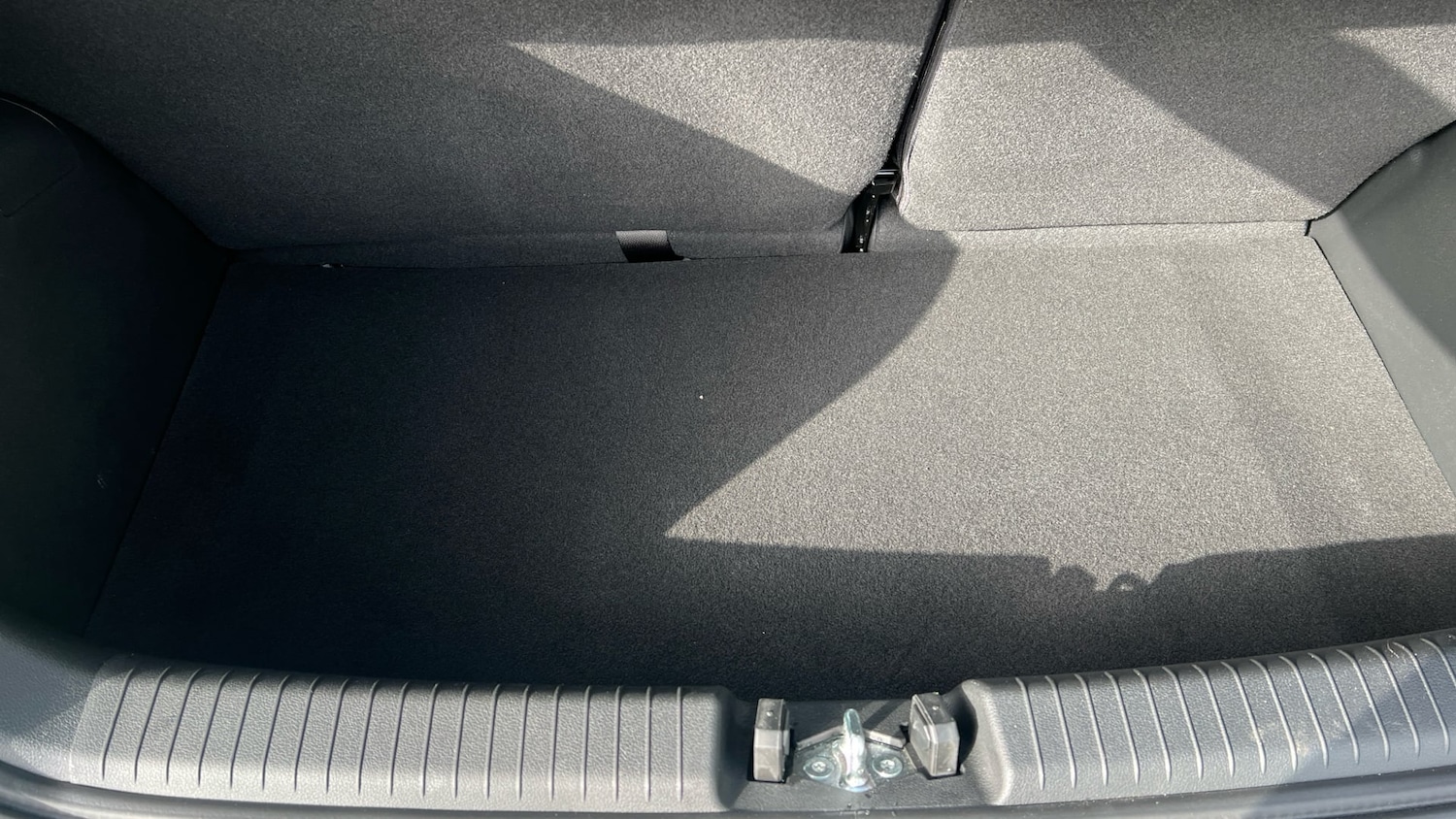 Used Hyundai i10 2024 for sale - 77792978: Photo 11