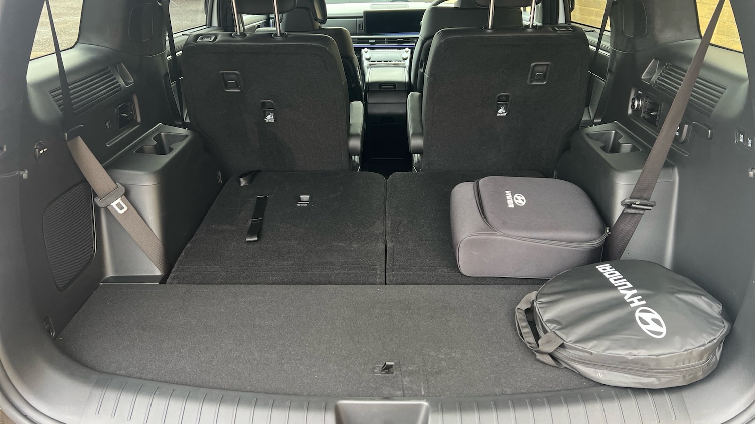 Used Hyundai Santa Fe 2025 for sale - 77400116: Photo 11