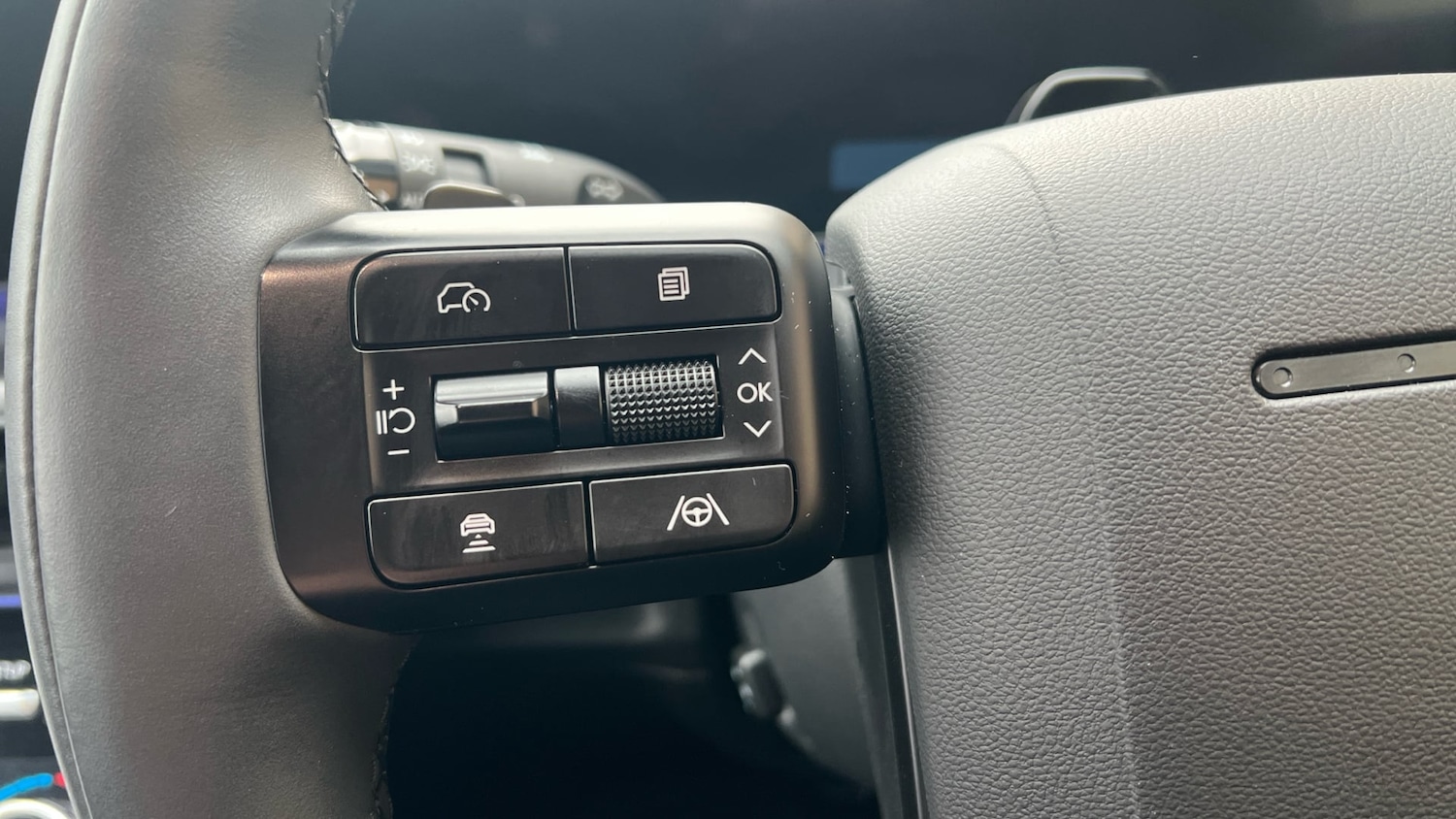 Used Hyundai Santa Fe 2025 for sale - 77400116: Photo 15