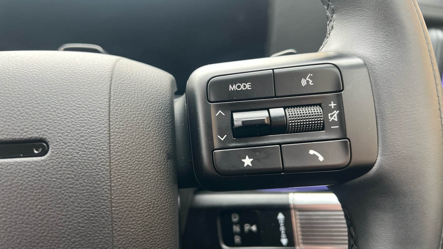 Used Hyundai Santa Fe 2025 for sale - 77400116: Photo 16