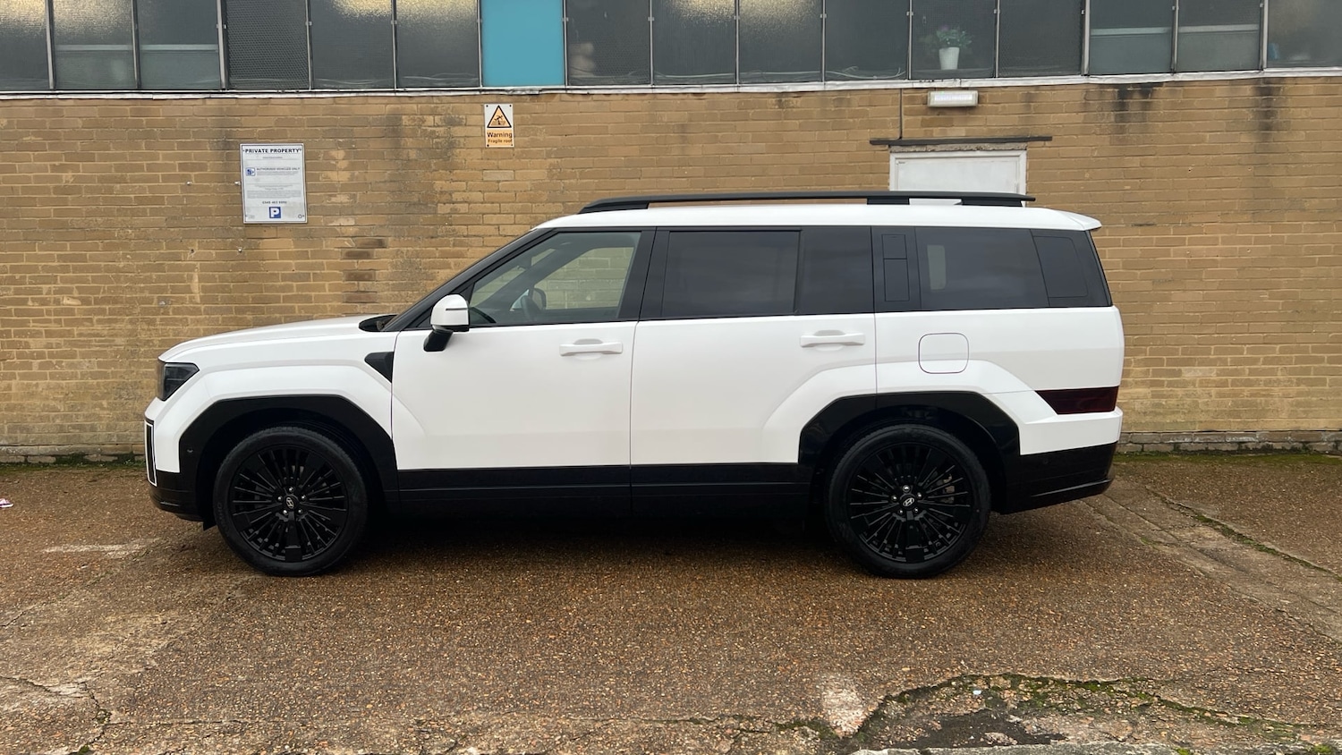 Used Hyundai Santa Fe 2025 for sale - 77400116: Photo 18