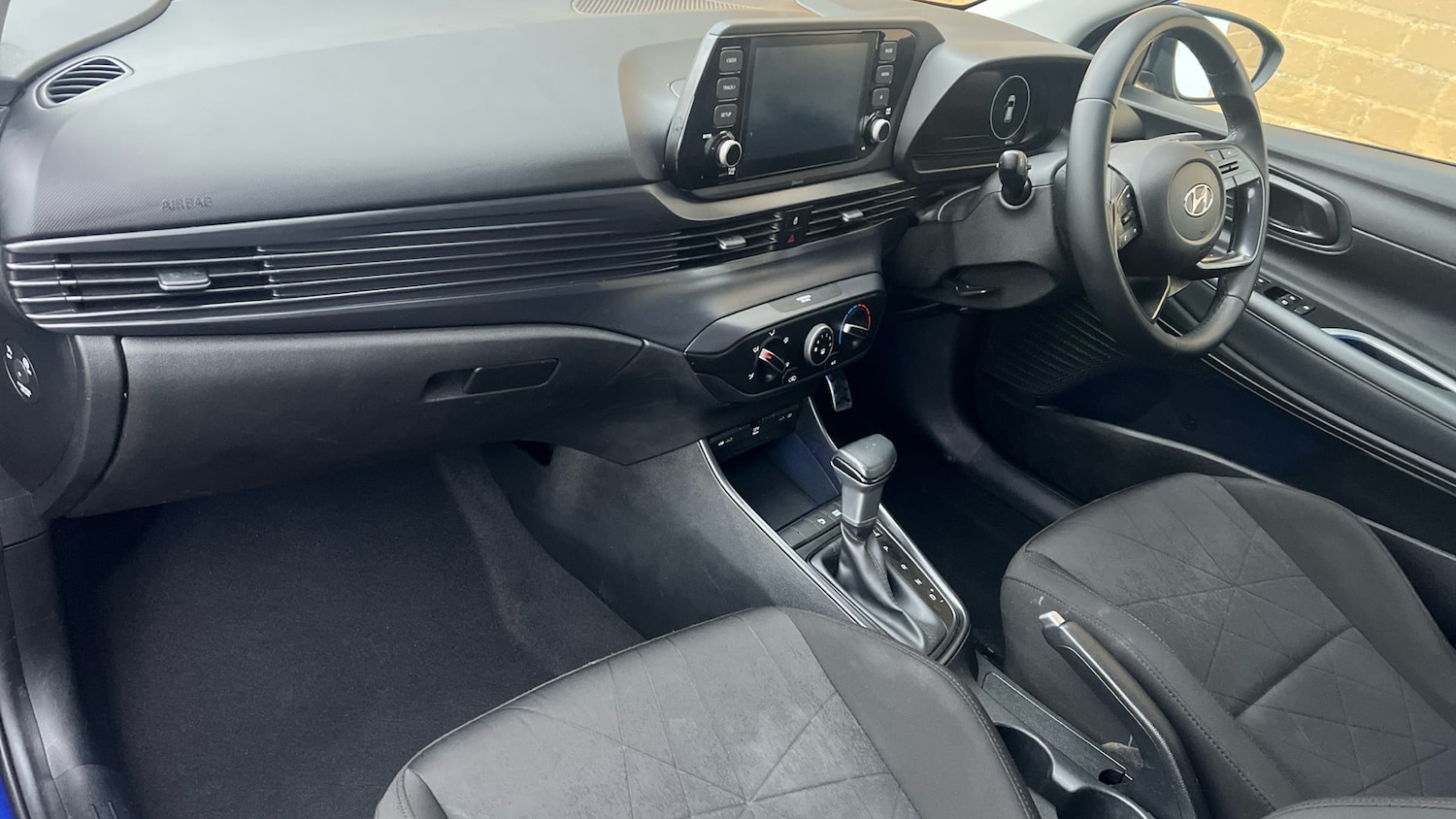 Used Hyundai BAYON 2022 for sale - 77622662: Photo 2