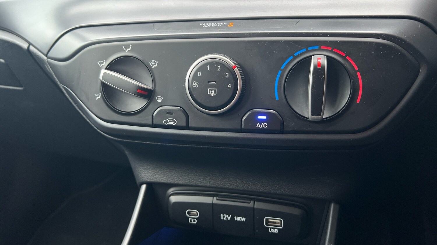 Used Hyundai BAYON 2024 for sale - 76703329: Photo 20