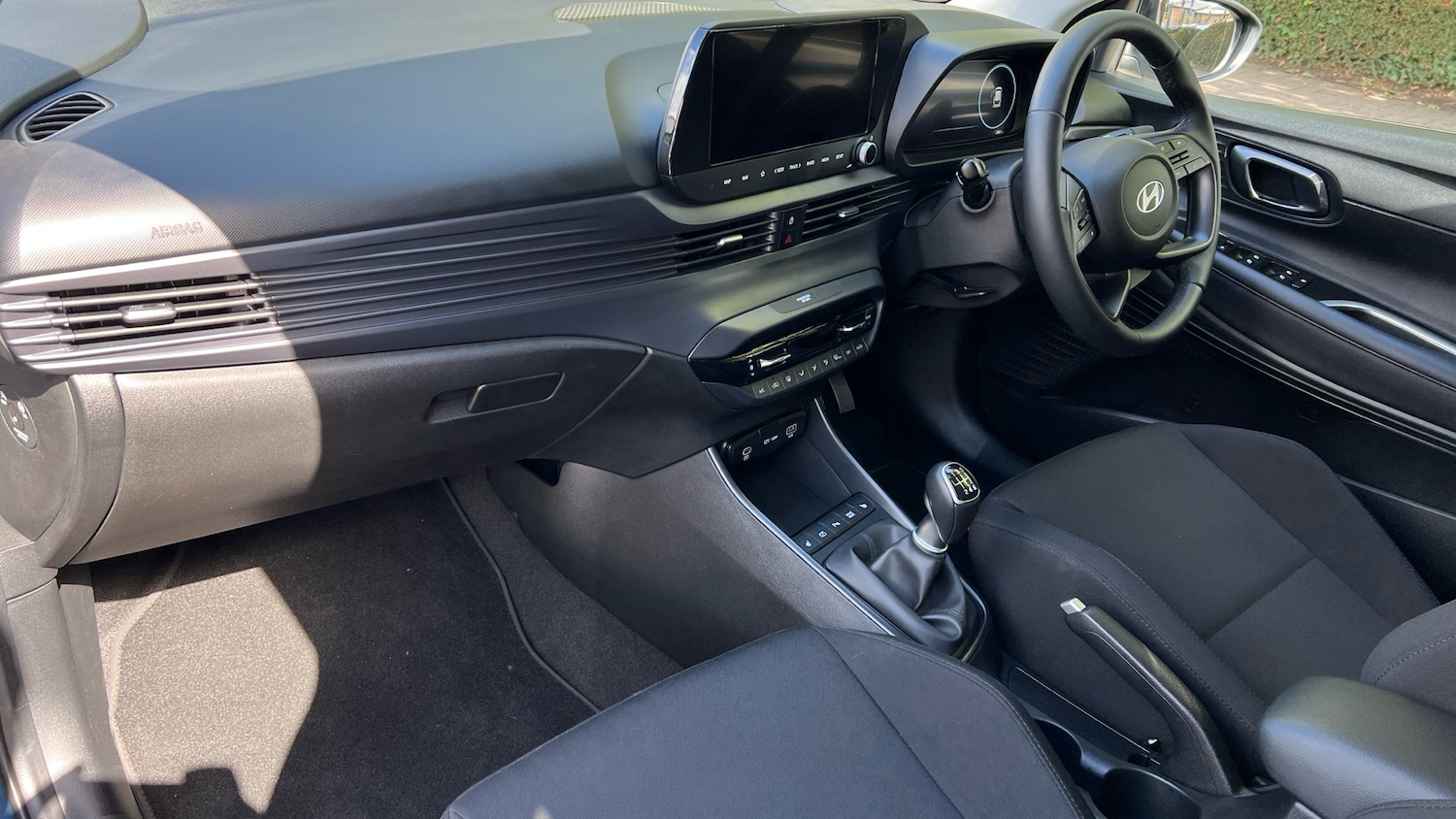 Used Hyundai i20 2025 for sale - 76703335: Photo 3