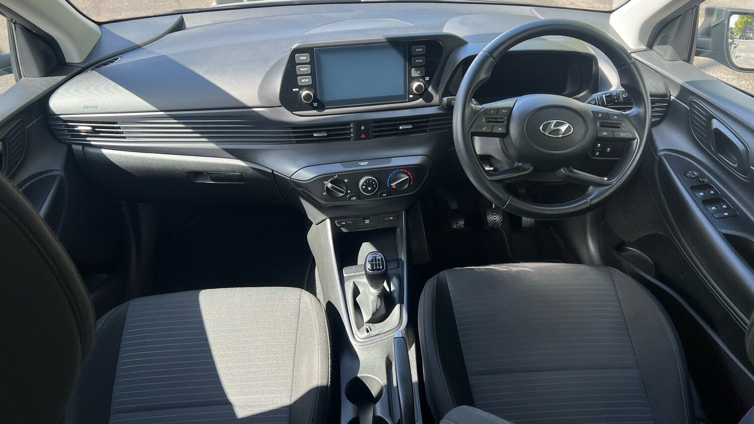 Used Hyundai i20 2023 for sale - 76703317: Photo 13