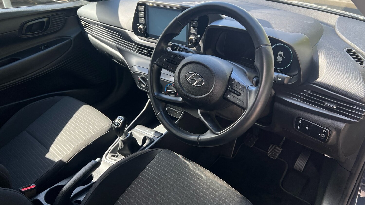 Used Hyundai i20 2023 for sale - 76703317: Photo 6