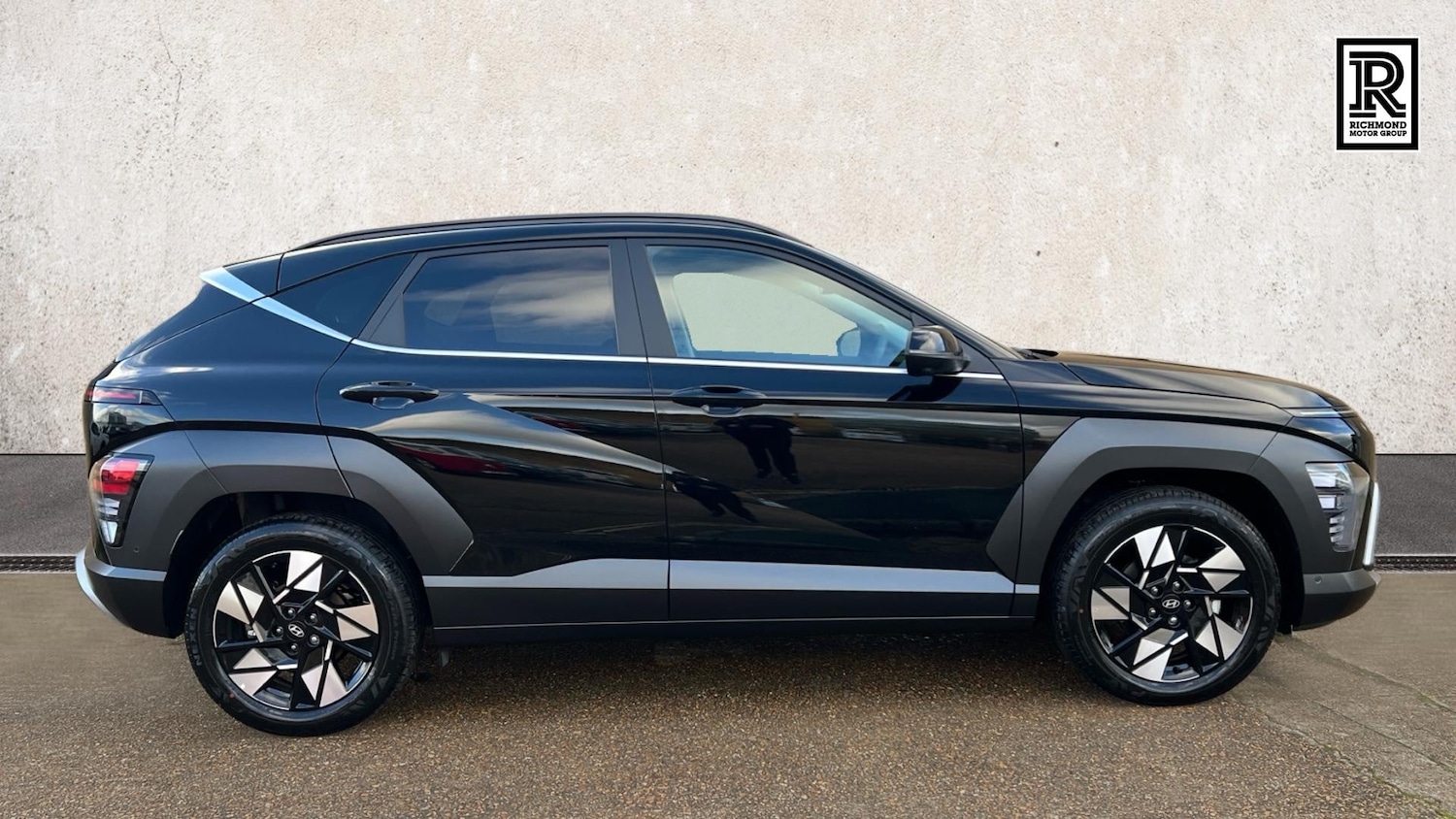 Used Hyundai KONA 2025 for sale - 76935435: Photo 4