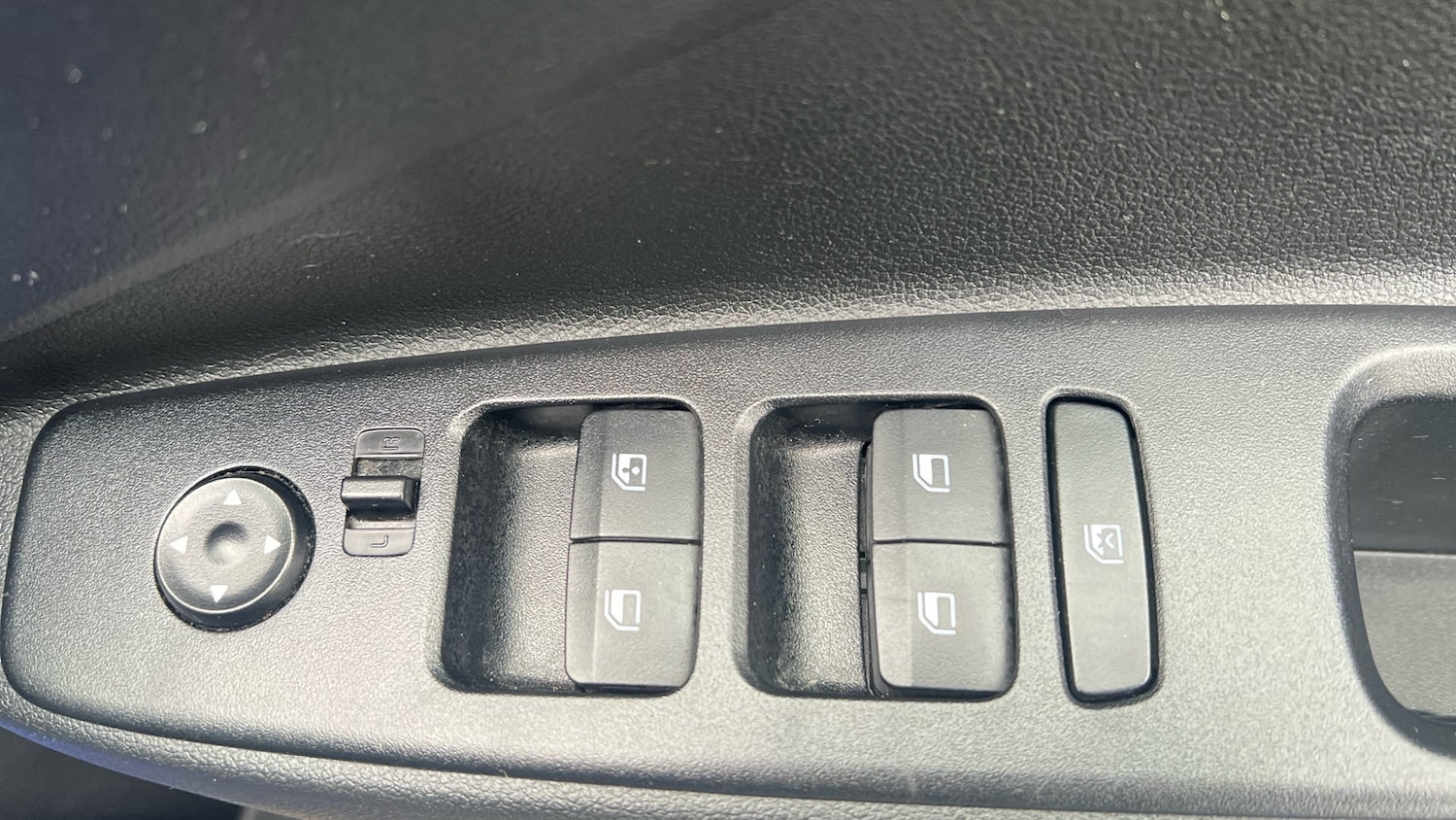 Used Hyundai i10 2023 for sale - 77157679: Photo 21