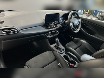 Used Hyundai i30 2023 for sale - 76725993: Photo