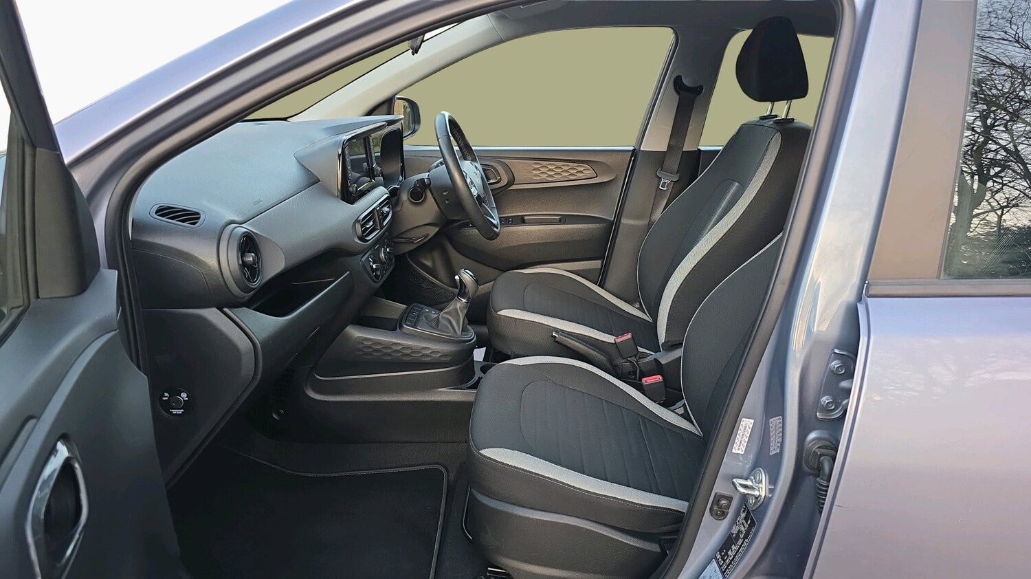 Used Hyundai i10 2024 for sale - 77551989: Photo 9