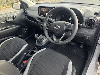 Used Hyundai i10 2025 for sale - 77257900: Photo