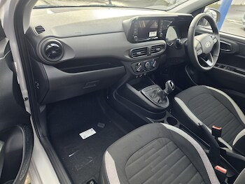 Used Hyundai i10 2025 for sale - 77257900: Photo