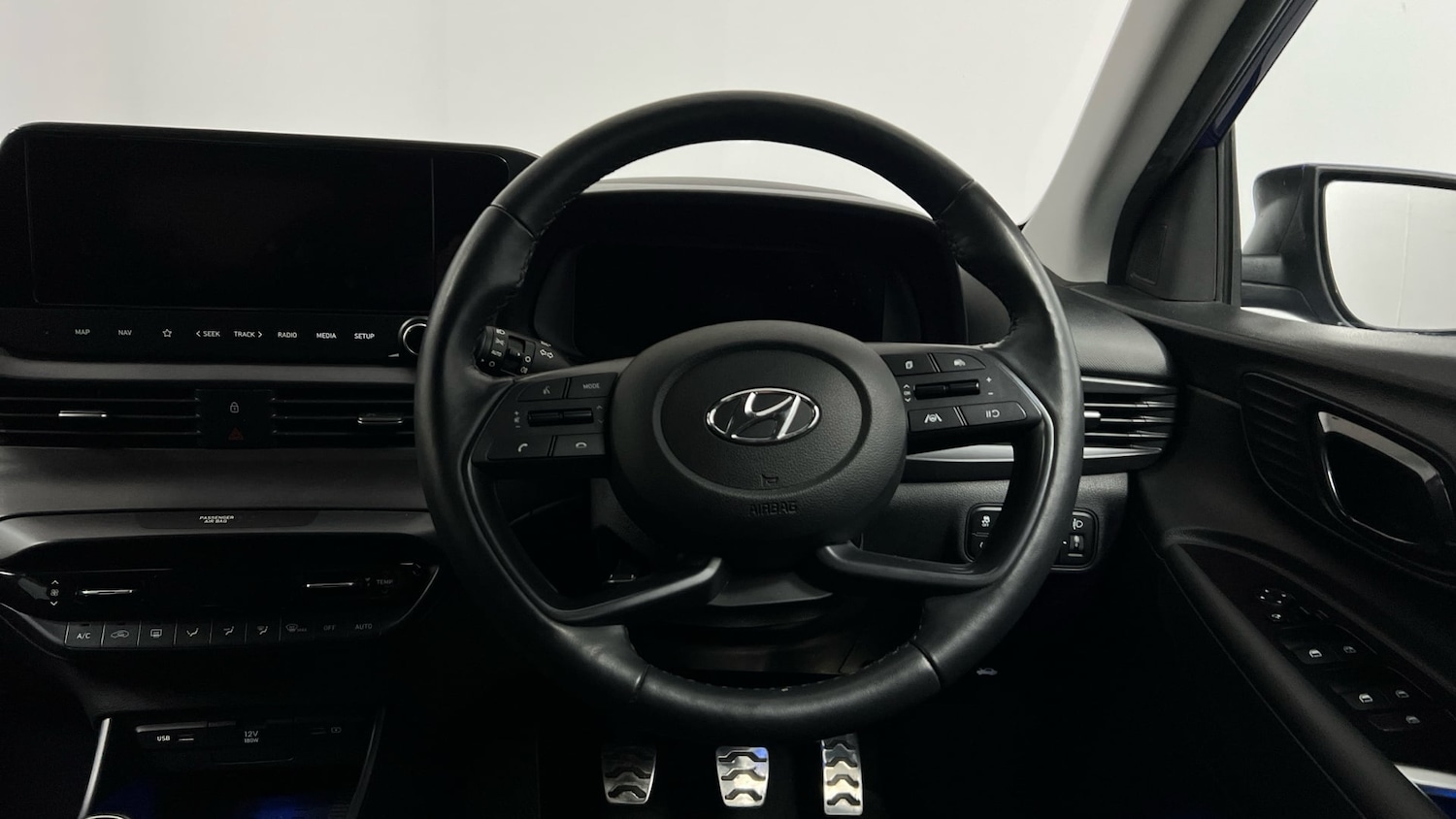 Used Hyundai BAYON 2022 for sale - 77721544: Photo 14