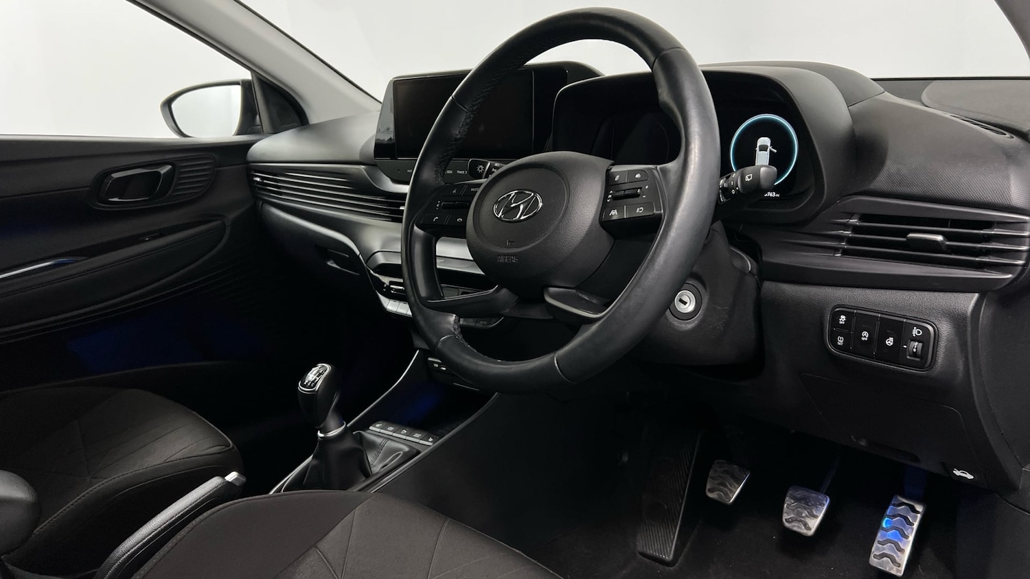 Used Hyundai BAYON 2022 for sale - 77721544: Photo 6