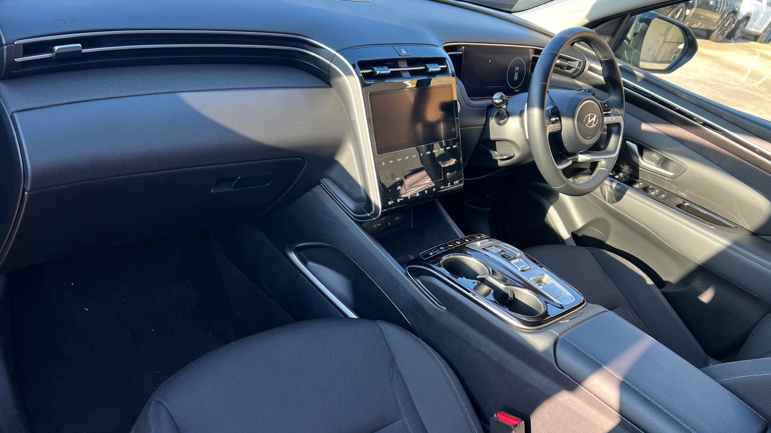 Used Hyundai TUCSON 2023 for sale - 78125448: Photo 2