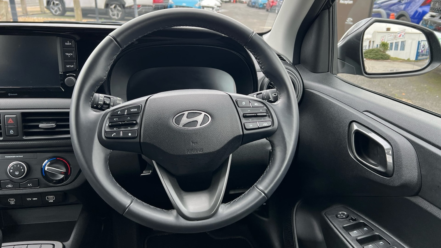 Used Hyundai i10 2023 for sale - 77881303: Photo 14