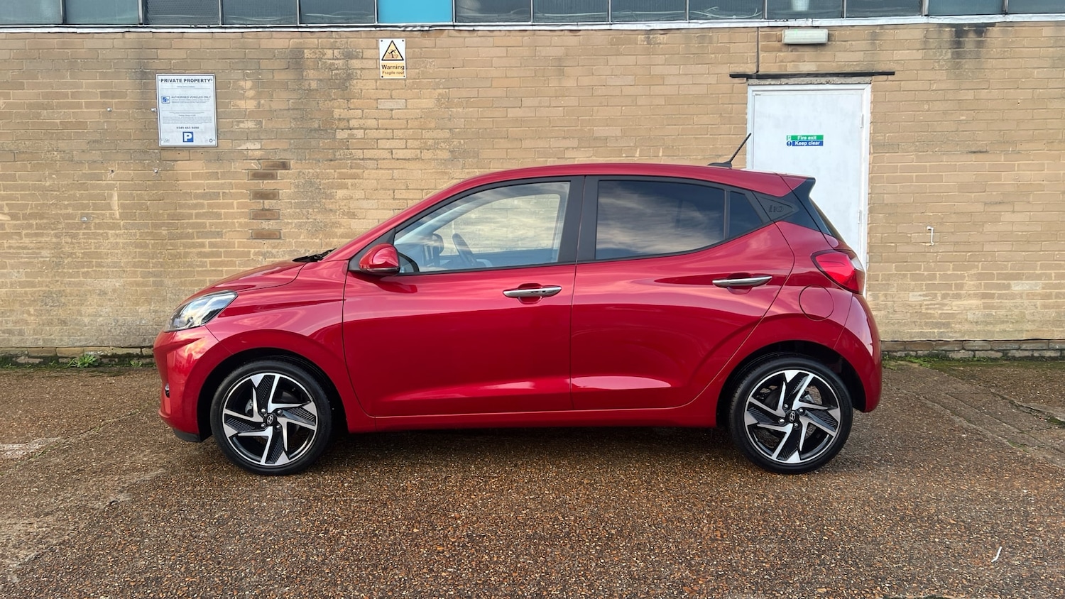 Used Hyundai i10 2024 for sale - 77257887: Photo 18