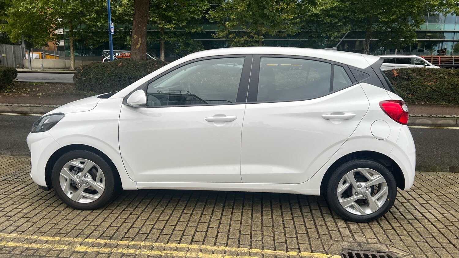 Used Hyundai i10 2023 for sale - 76703292: Photo 18