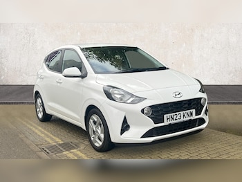 Used Hyundai i10 2023 for sale - 76703292: Photo