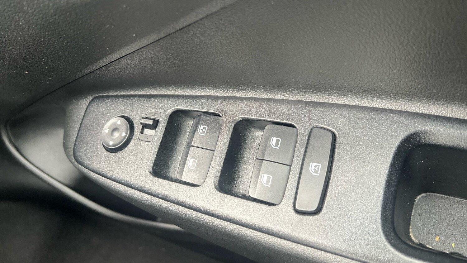 Used Hyundai i10 2023 for sale - 76703292: Photo 21