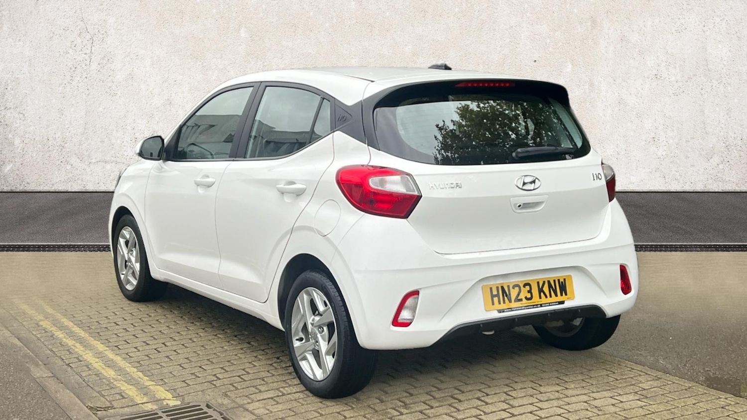 Used Hyundai i10 2023 for sale - 76703292: Photo 3