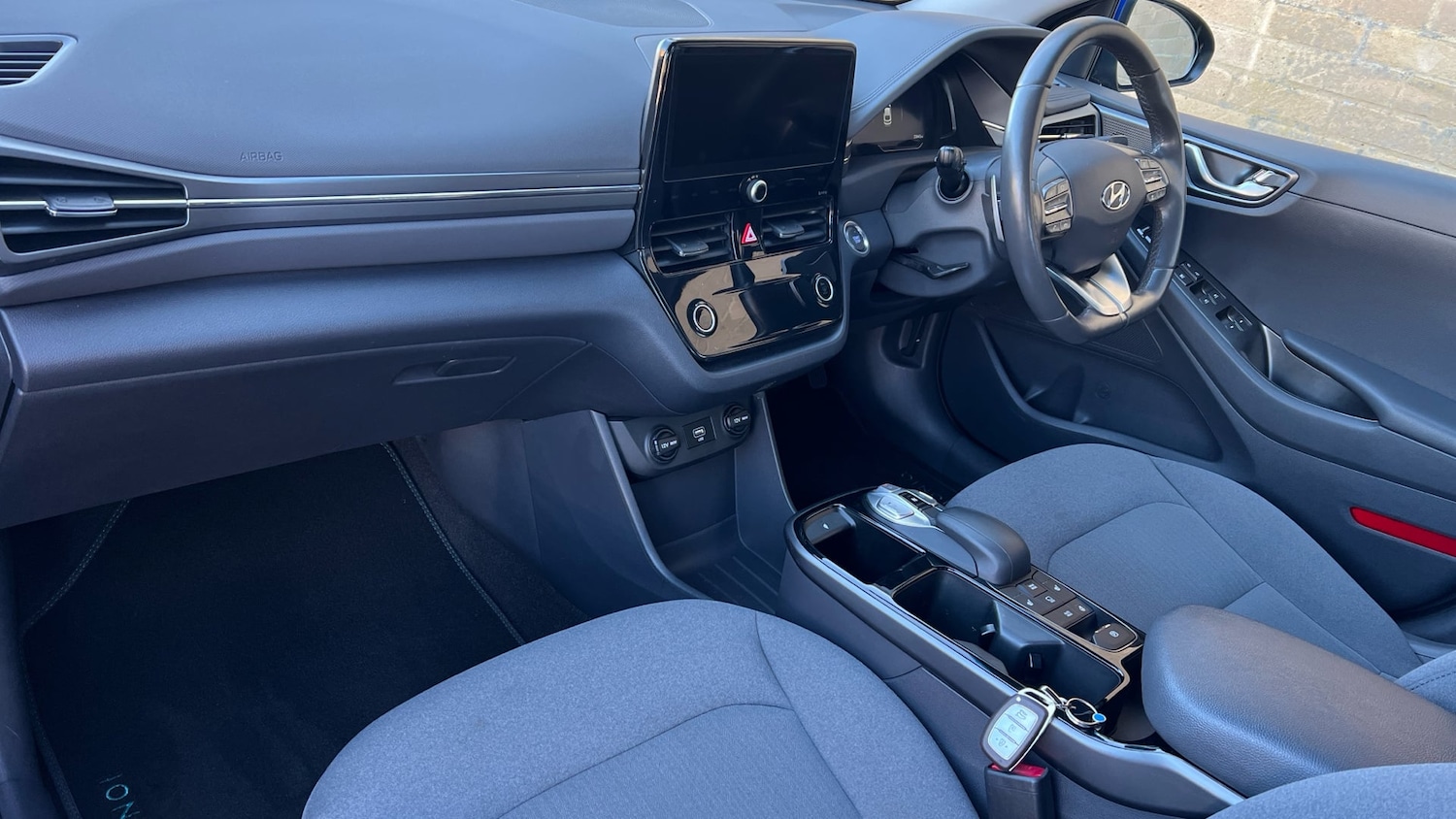 Used Hyundai IONIQ 2021 for sale - 77622660: Photo 2