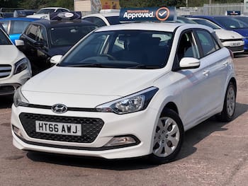 Used Hyundai i20 2016 for sale - 79690135: Photo