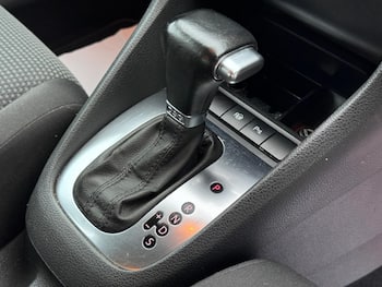 Used Volkswagen Golf 2009 for sale - 79690113: Photo