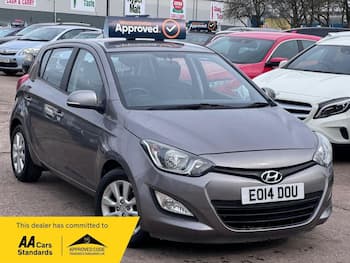 Used Hyundai i20 2014 for sale - 79690077: Photo
