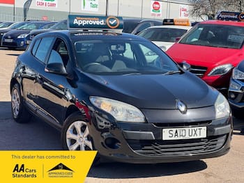 Used Renault Megane 2010 for sale - 79690146: Photo