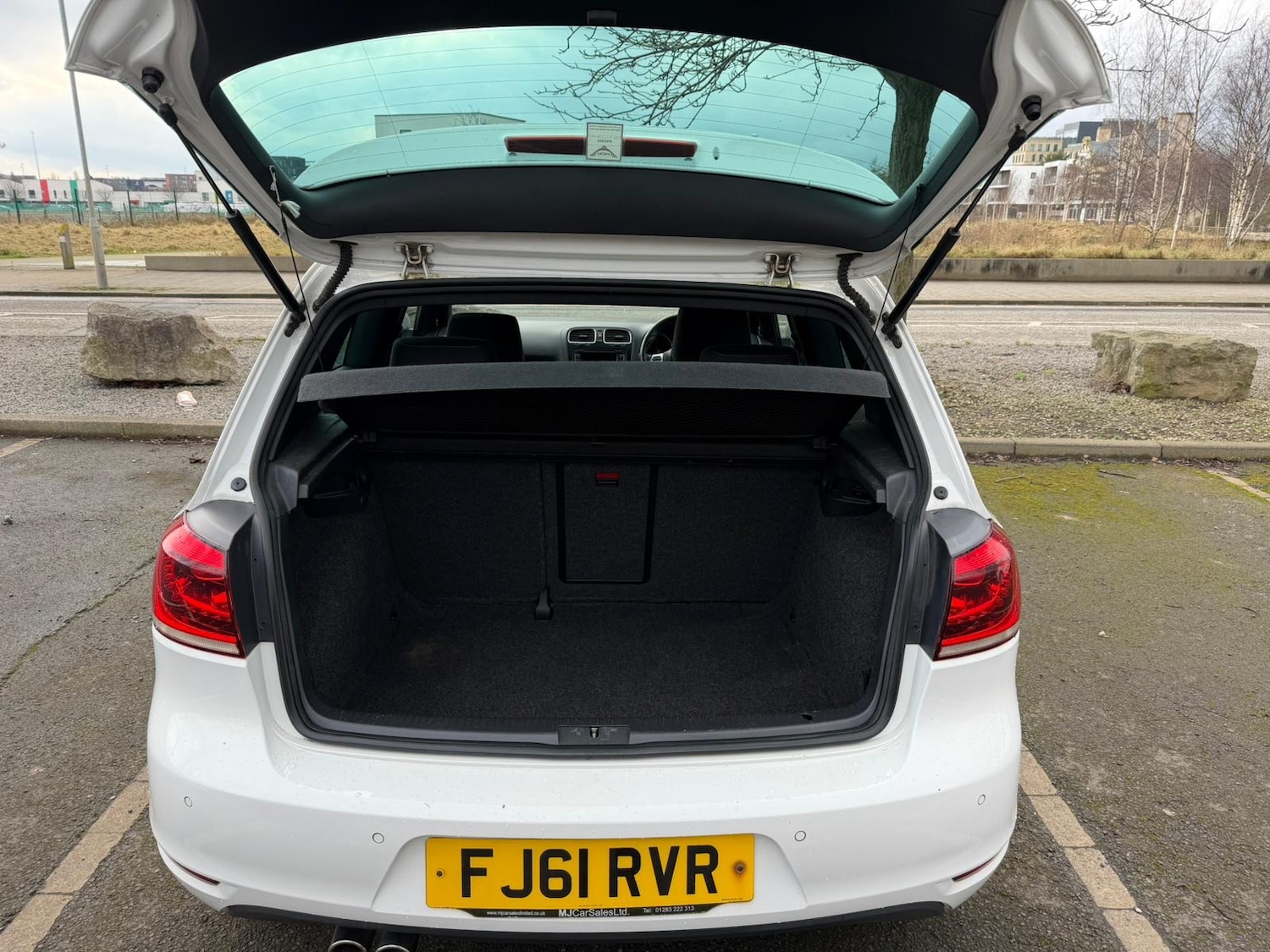 Used Volkswagen Golf 2011 for sale - 77502710: Photo 5