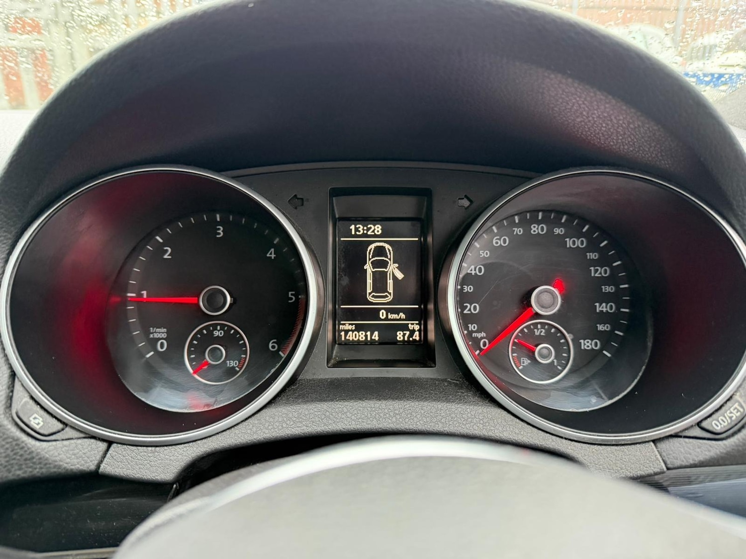 Used Volkswagen Golf 2011 for sale - 77502710: Photo 9