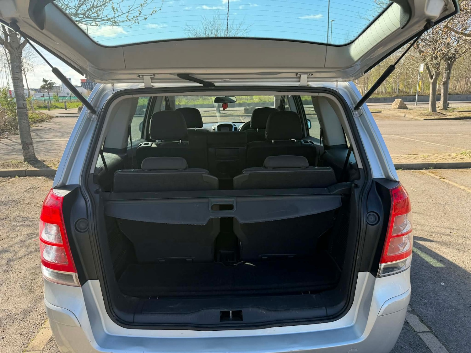 Used Vauxhall Zafira 2010 for sale - 78106990: Photo 9