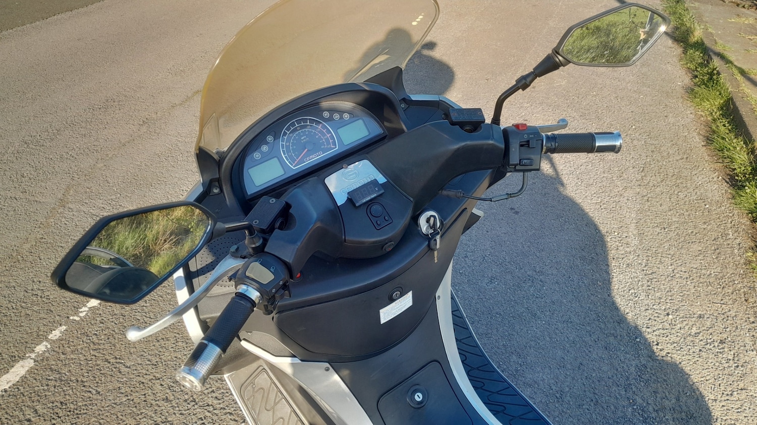 Used WHITE KNUCKLE CF 250 T-6A 2012 for sale - 78055467: Photo 7