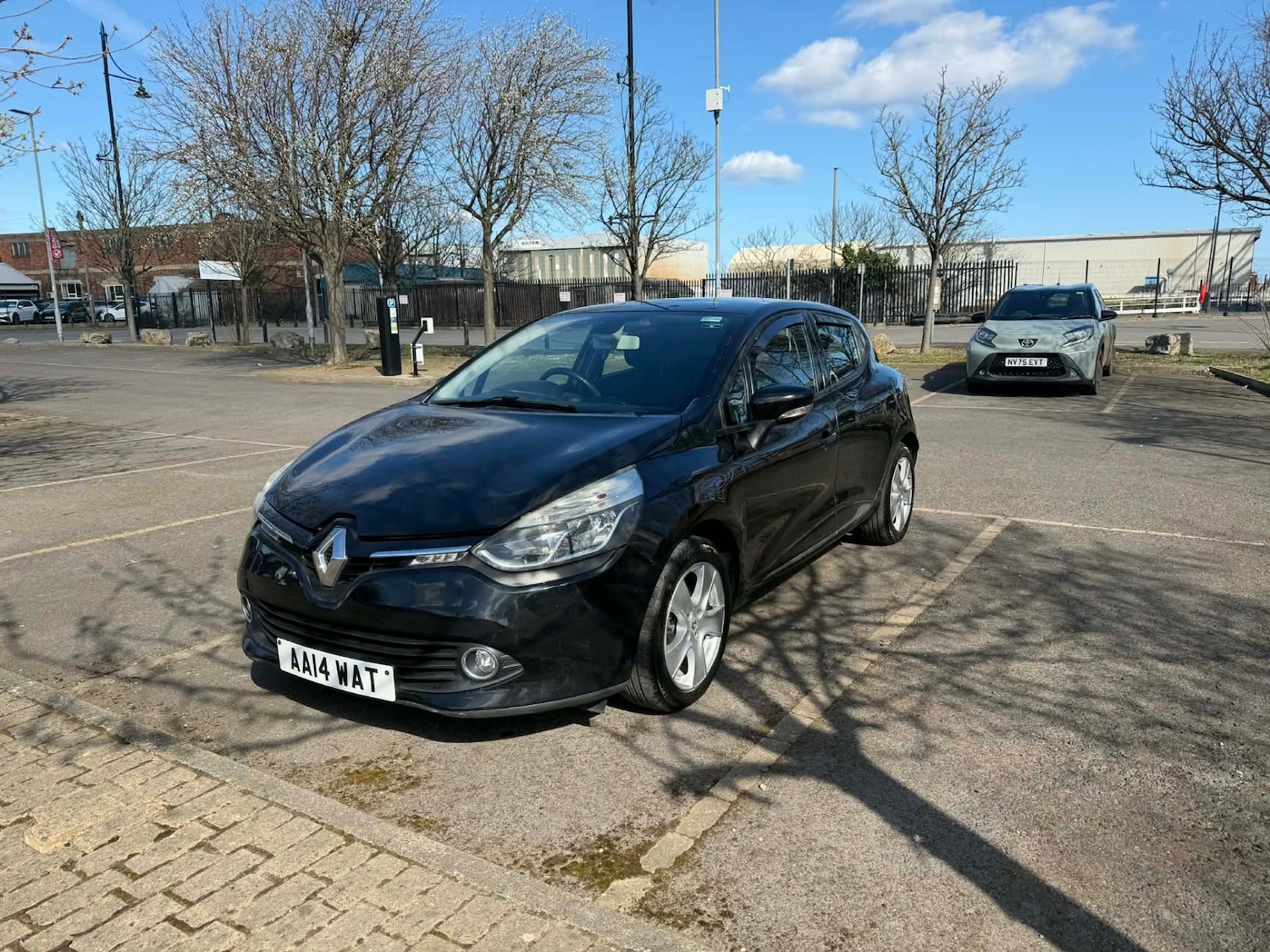 Used Renault Clio 2014 for sale - 78107016: Photo 2
