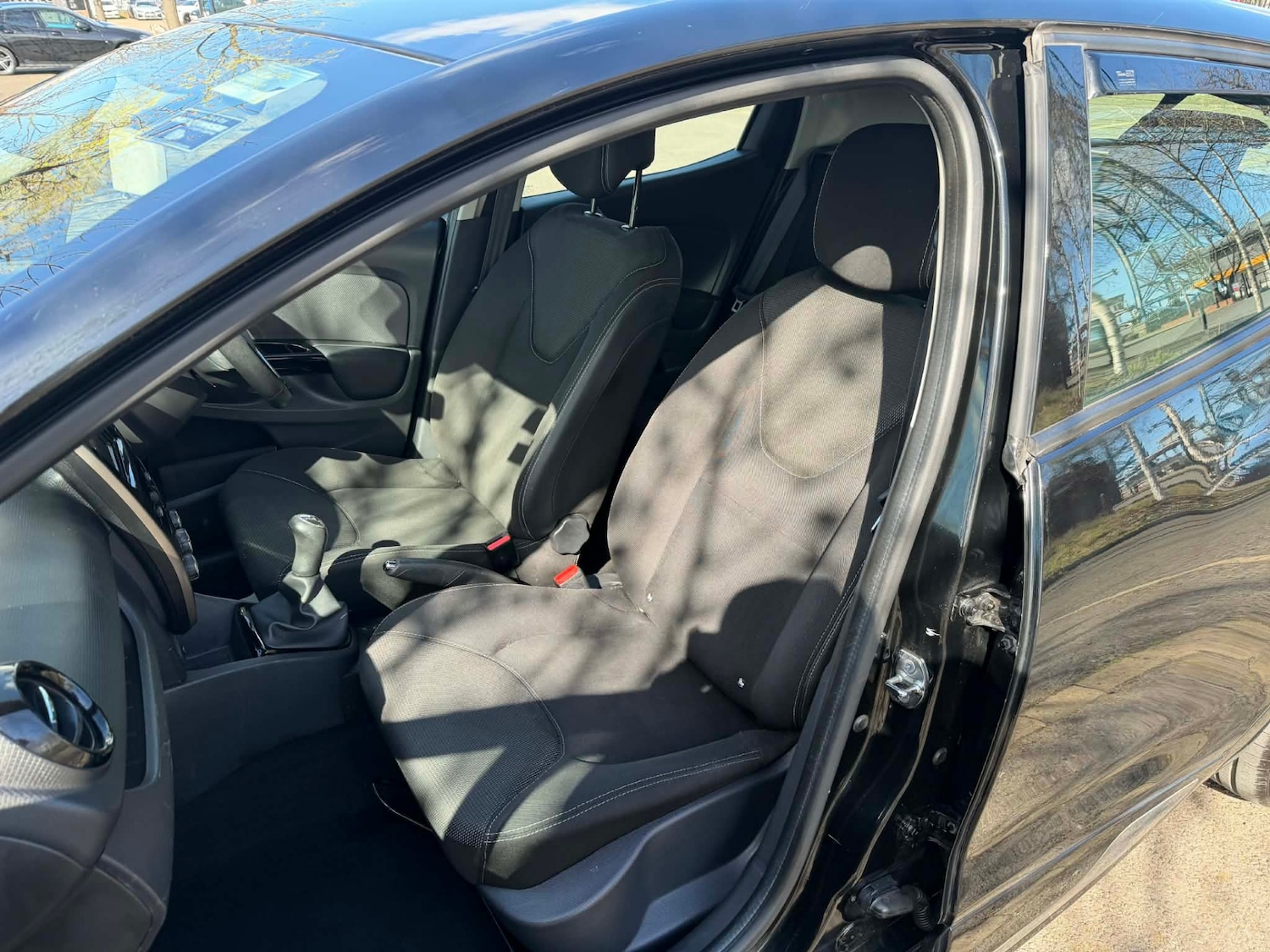 Used Renault Clio 2014 for sale - 78107016: Photo 8