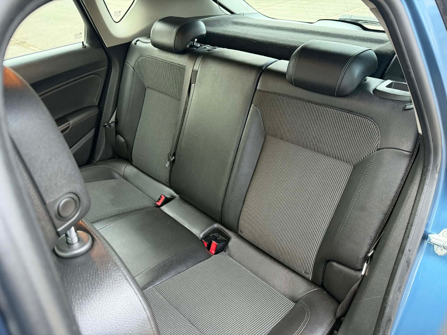 Used Vauxhall Astra 2013 for sale - 77804249: Photo 9