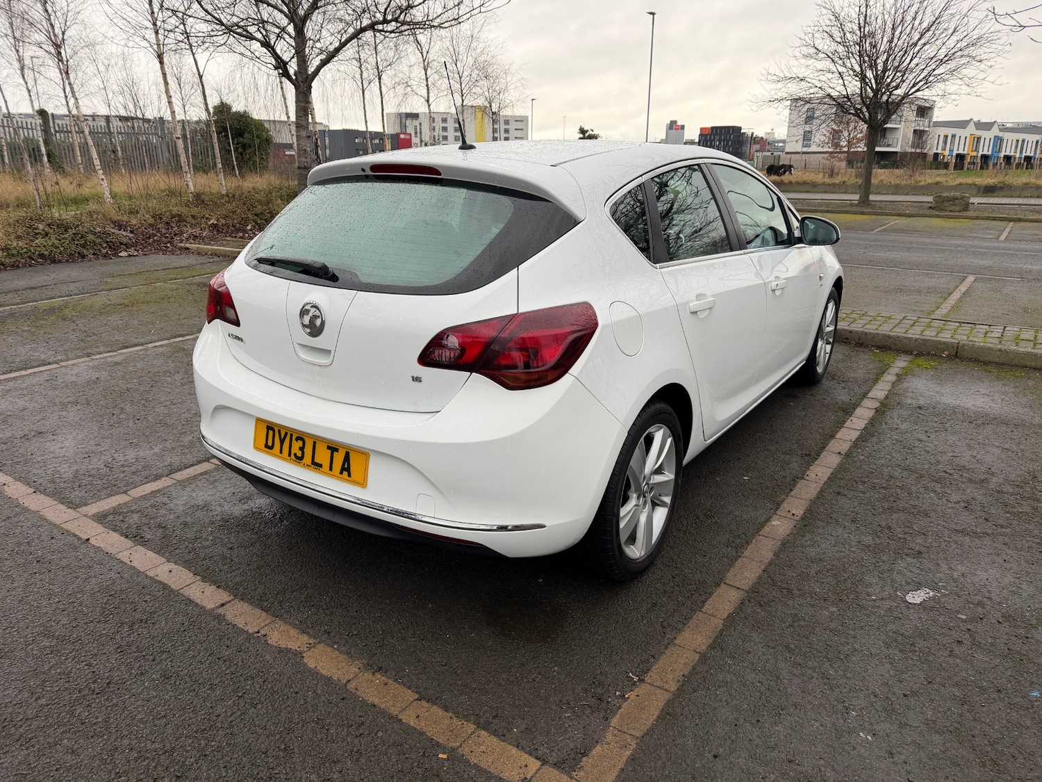Used Vauxhall Astra 2013 for sale - 77381396: Photo 4