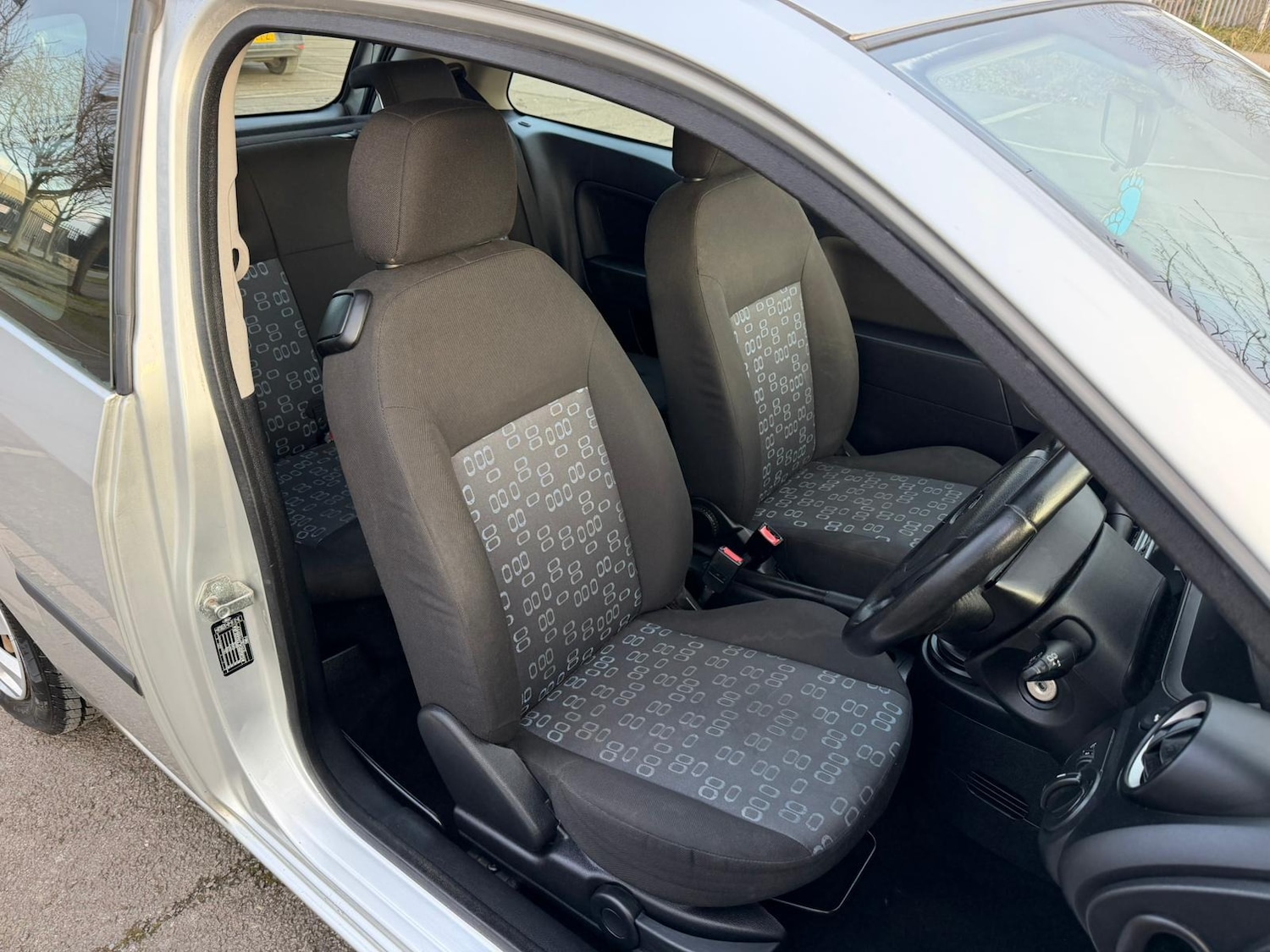 Used Ford Fiesta 2004 for sale - 77606803: Photo 6