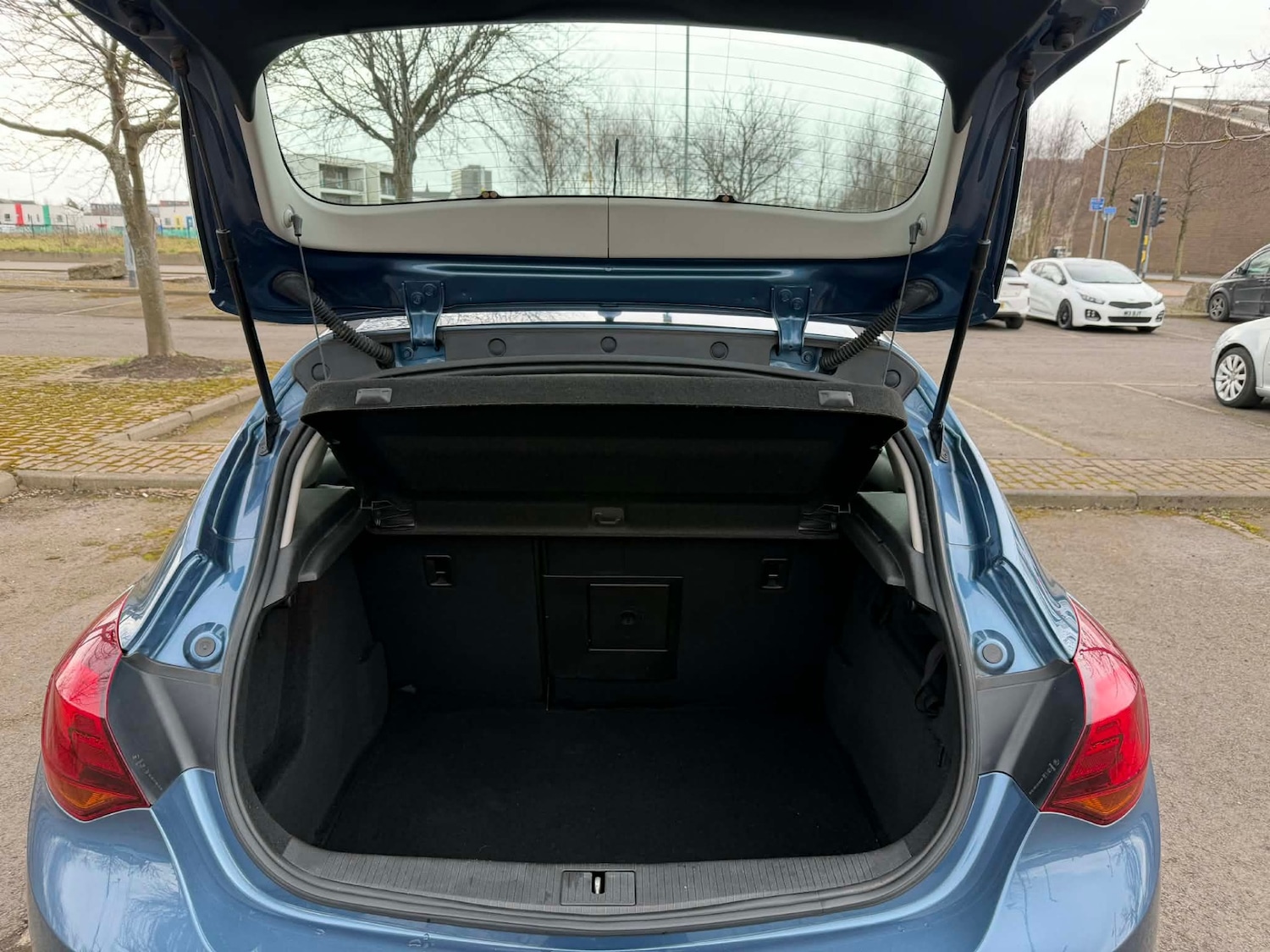 Used Vauxhall Astra 2015 for sale - 77904261: Photo 13