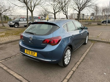 Used Vauxhall Astra 2015 for sale - 77904261: Photo
