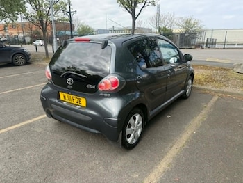 Used Toyota AYGO 2011 for sale - 78412085: Photo